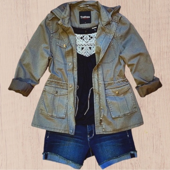 Women's Cargo Pocket Utility Jacket Hooded Green XSMALL - Picture 3 of 16